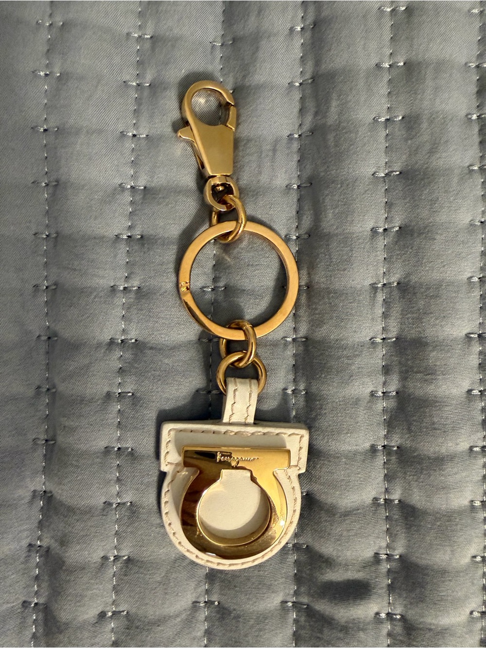 Salvatore Ferragamo White Leather Gancini Key & Card Holder with Gold Hardware